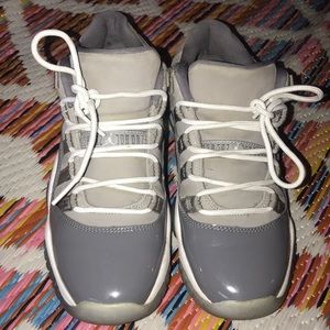 Cool grey low top Jordan 11’s 5.5Y boys